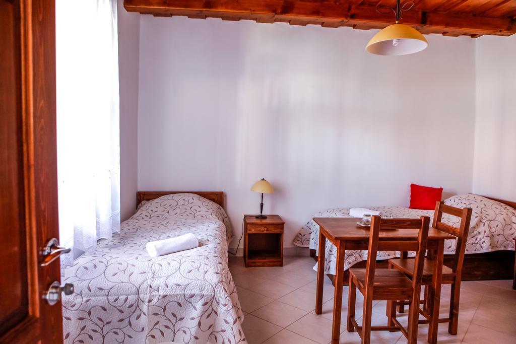 Katica Vendeghaz Otel Tarcal Oda fotoğraf