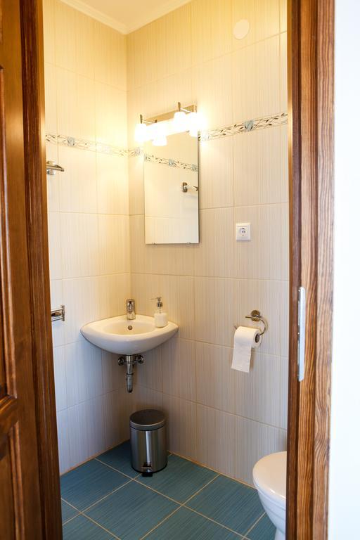 Katica Vendeghaz Otel Tarcal Oda fotoğraf