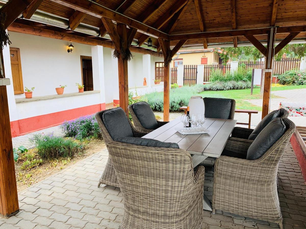 Katica Vendeghaz Otel Tarcal Dış mekan fotoğraf